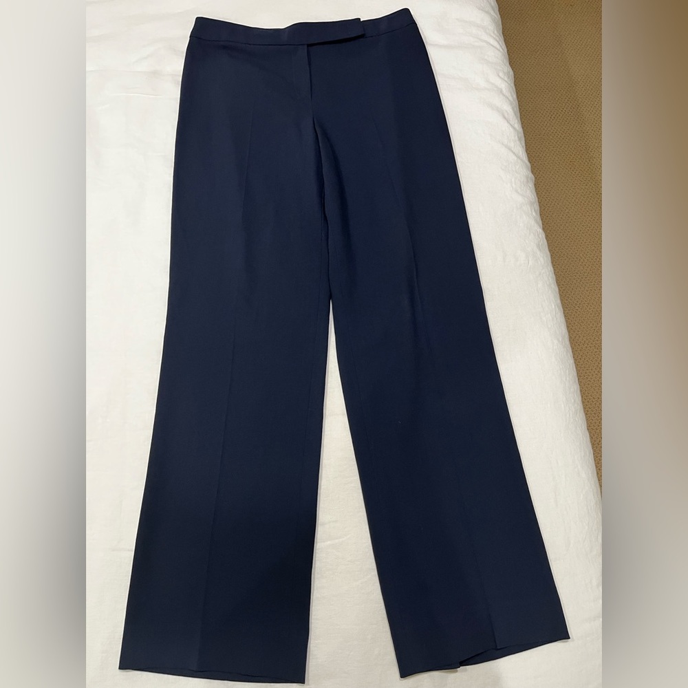 Escada wool navy trouser. Size 38.
